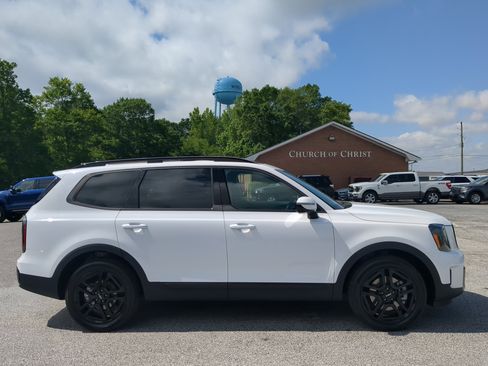 Used 2024 Kia Telluride SX X-Line AWD/4WD image 2
