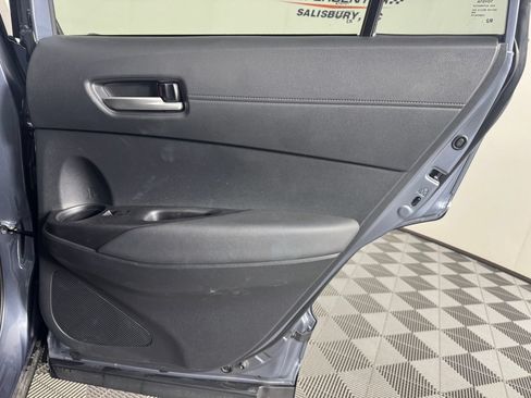 Used 2025 Toyota Corolla Cross XLE w/ Convenience Package FWD image 26