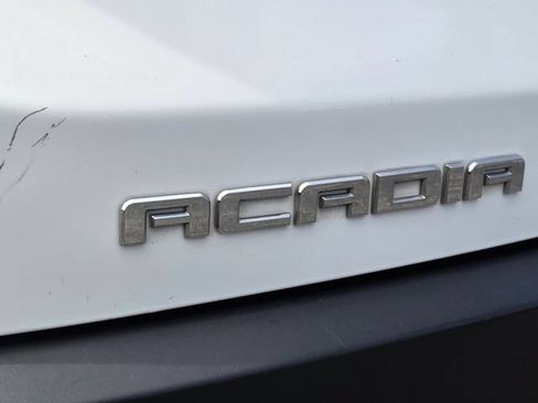 Used 2019 GMC Acadia SLT FWD image 16