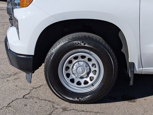 Used 2022 Chevrolet Silverado 1500 W/T w/ WT Value Package image 9