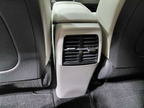 Used 2023 Kia Niro Wind FWD image 38