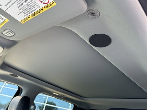 New 2025 Ford F250 Lariat w/ Lariat Ultimate Package image 15