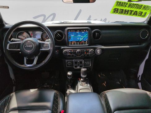 Used 2023 Jeep Wrangler Unlimited Sahara AWD/4WD image 18