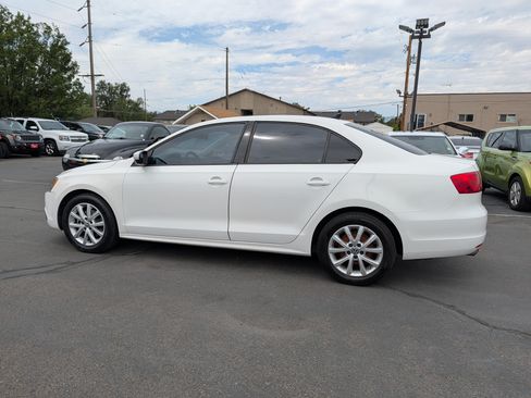 Used 2012 Volkswagen Jetta SE FWD image 17