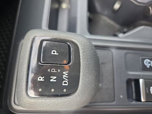 Used 2024 Nissan Pathfinder S AWD/4WD image 24