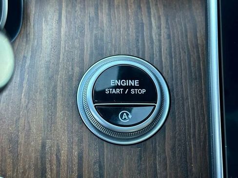 Certified 2025 Mercedes-Benz C 300 Sedan image 27