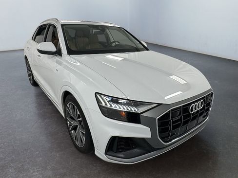 Used 2023 Audi Q8 Prestige image 1