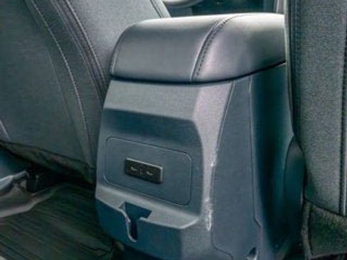 New 2025 Ford Maverick XLT image 13