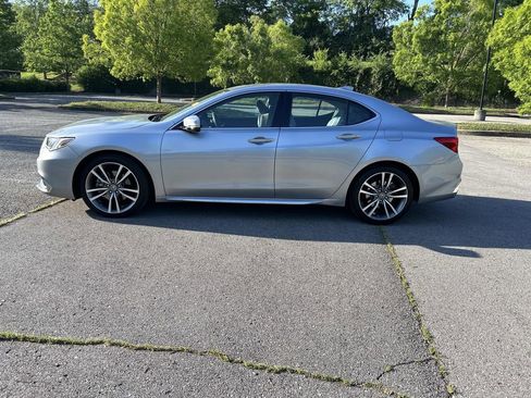 Used 2019 Acura TLX V6 w/ Advance Package FWD image 5