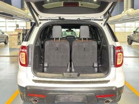 Used 2014 Ford Explorer Limited w/ Equipment Group 302A image 8