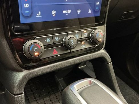 Used 2025 Ford Ranger XLT image 25