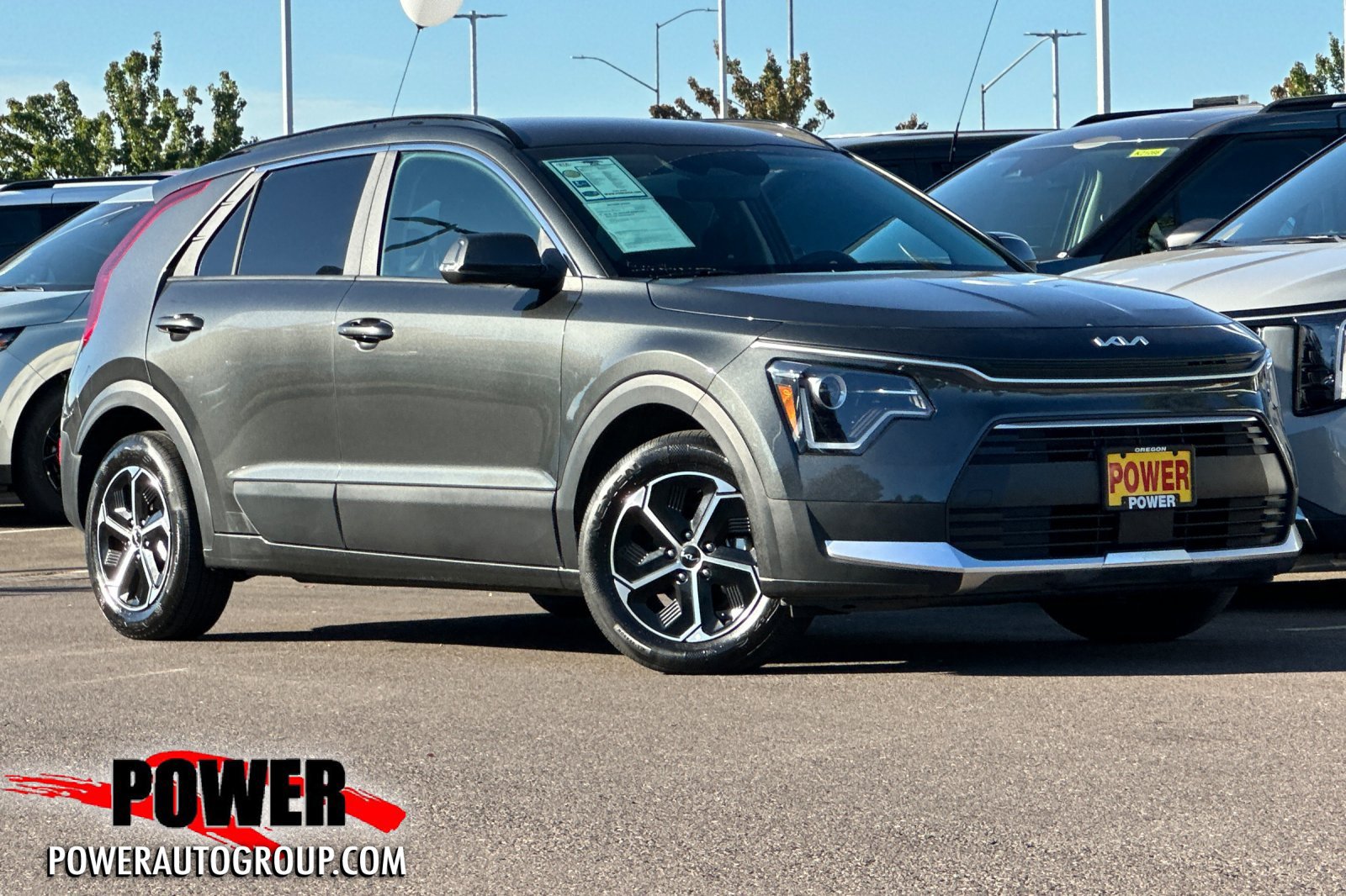 Certified 2025 Kia Niro EX w/ EX Cold Weather Package FWD image 1