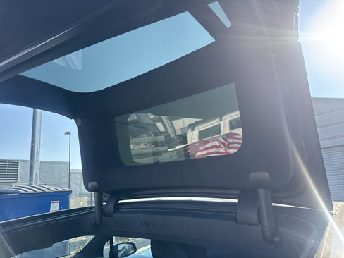 Used 2022 Tesla Model X Plaid AWD/4WD image 6