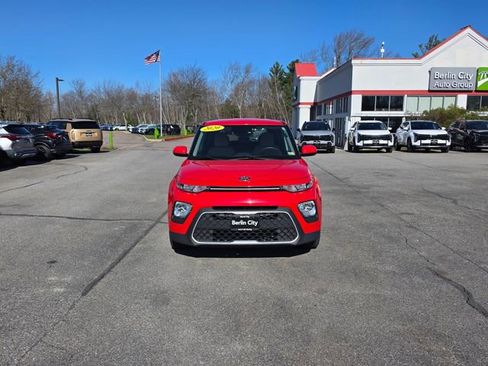 Used 2020 Kia Soul LX FWD image 3