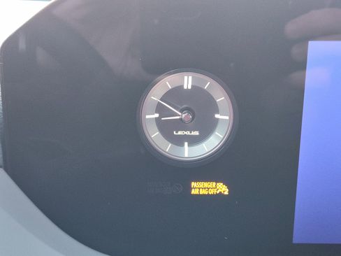 New 2025 Lexus ES 350 w/ Premium Package image 13