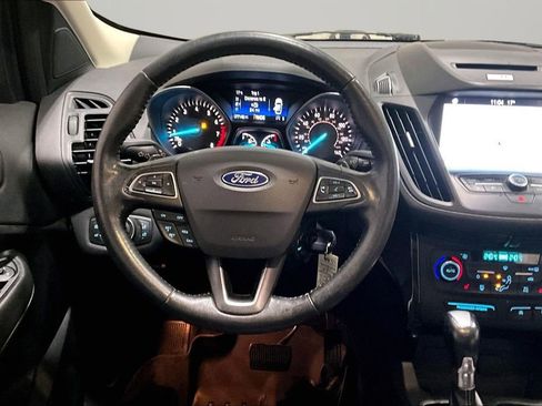 Used 2017 Ford Escape SE w/ Equipment Group 201A image 8
