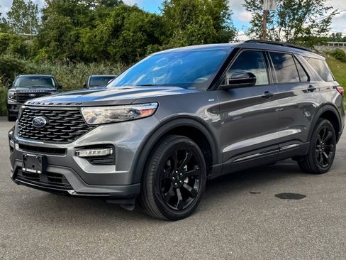 Used 2023 Ford Explorer ST-Line w/ Class IV Trailer Tow Package AWD/4WD image 7