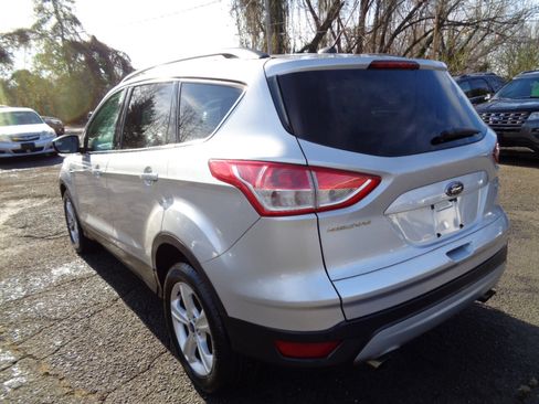 Used 2014 Ford Escape SE w/ Equipment Group 201A image 7