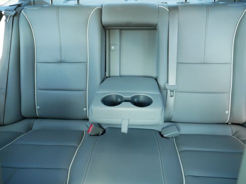 Used 2014 Chevrolet Impala LTZ FWD image 13