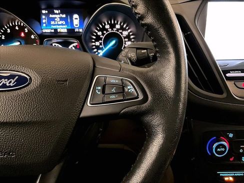 Used 2017 Ford Escape Titanium w/ Equipment Group 301A AWD/4WD image 19
