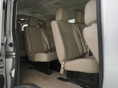 Used 2018 Nissan NV 3500 SL image 13
