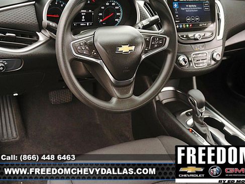 Used 2025 Chevrolet Malibu LT FWD image 20