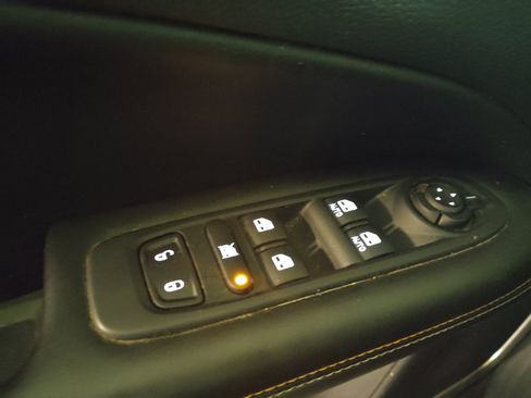 Used 2019 Jeep Compass Sport FWD image 27