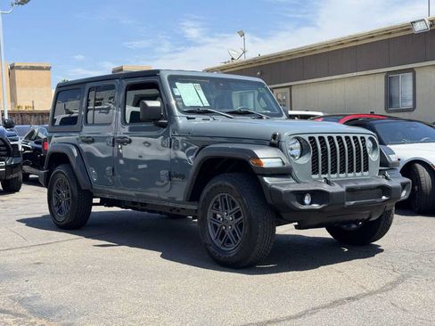 Used 2024 Jeep Wrangler Unlimited Sport AWD/4WD image 6