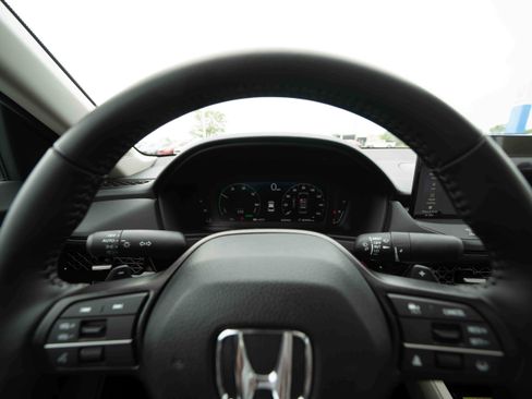 Certified 2025 Honda Accord EX-L image 15
