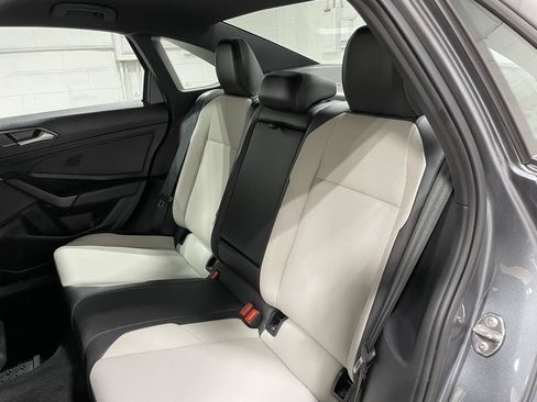 Used 2019 Volkswagen Jetta R-Line FWD image 27