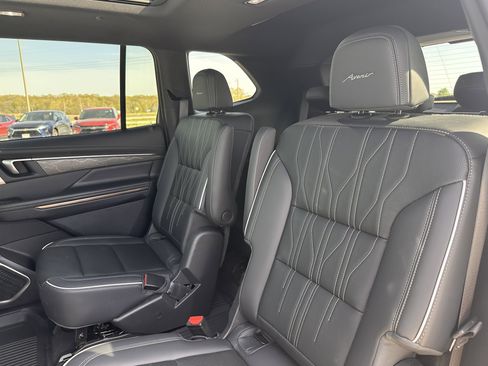 Certified 2025 Buick Enclave Avenir w/ Super Cruise Package image 37