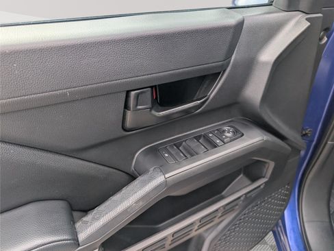 Used 2025 Toyota Tacoma SR5 AWD/4WD image 19