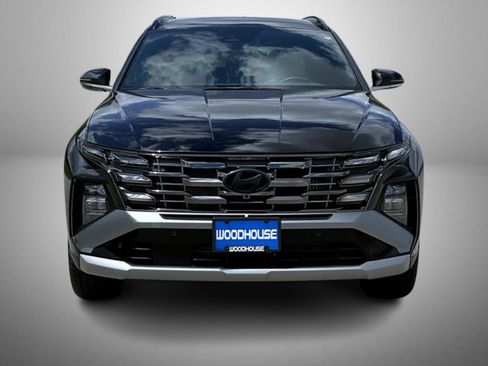 Certified 2025 Hyundai Tucson Limited AWD/4WD image 2