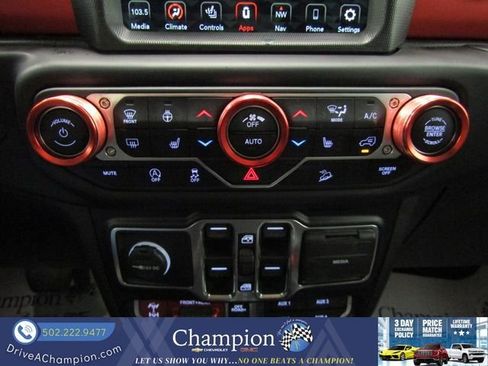 Used 2021 Jeep Wrangler Unlimited Rubicon AWD/4WD image 32