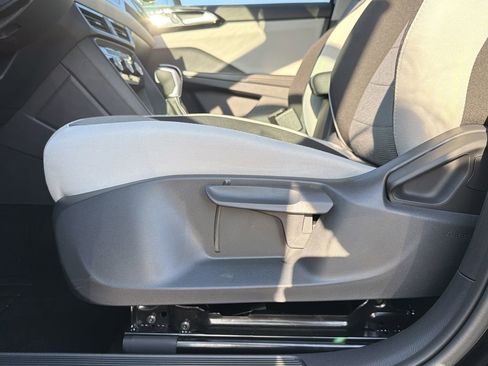 New 2026 Volkswagen Taos S FWD image 22