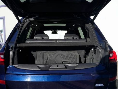 Used 2020 BMW X7 M50i w/ Dynamic Handling Package image 15