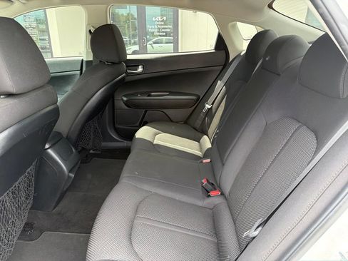 Used 2019 Kia Optima LX FWD image 16