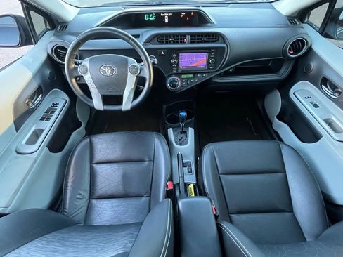 Used 2013 Toyota Prius C Four image 28