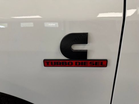 New 2026 RAM 3500 Laramie AWD/4WD image 15