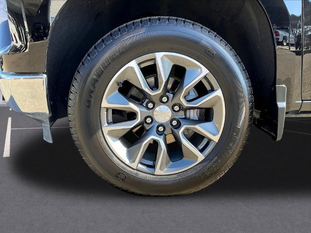 Used 2022 Chevrolet Silverado 1500 LT AWD/4WD image 36