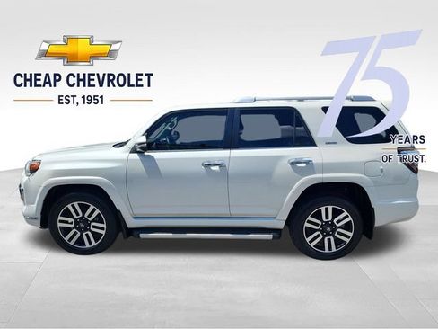 Used 2023 Toyota 4Runner SR5 AWD/4WD image 2