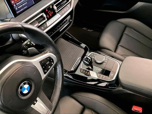 Used 2024 BMW X3 sDrive30i w/ Premium Package RWD image 15