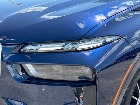 New 2026 BMW ALPINA XB7 AWD/4WD image 9