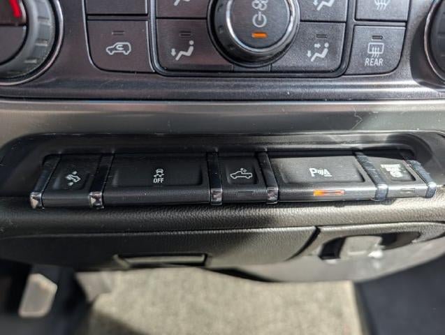 Used 2018 Chevrolet Silverado 2500 LT w/ LT Convenience Package AWD/4WD image 30