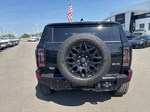 Used 2025 GMC Hummer EV 3X w/ LPO, Dark Essentials Package AWD/4WD image 4