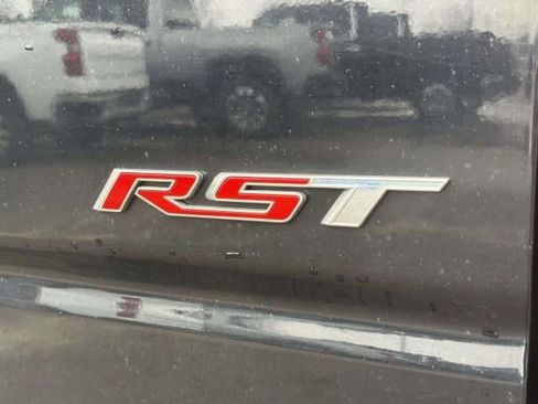 Used 2021 Chevrolet Silverado 1500 RST image 9