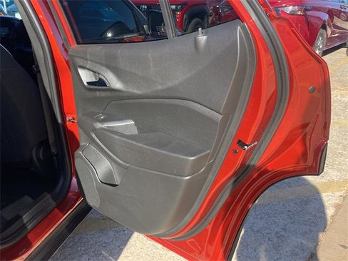 Used 2024 Chevrolet Trax RS w/ Driver Confidence Package image 12