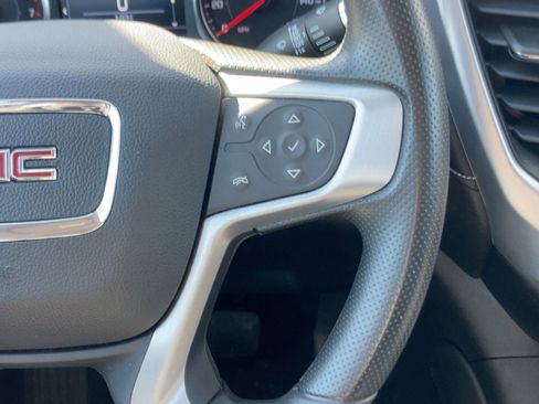 Used 2023 GMC Acadia SLE w/ Driver Convenience Package image 24