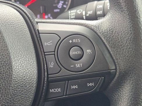 Used 2021 Toyota RAV4 XLE FWD image 29
