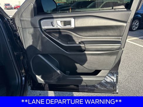Used 2020 Ford Explorer ST image 14